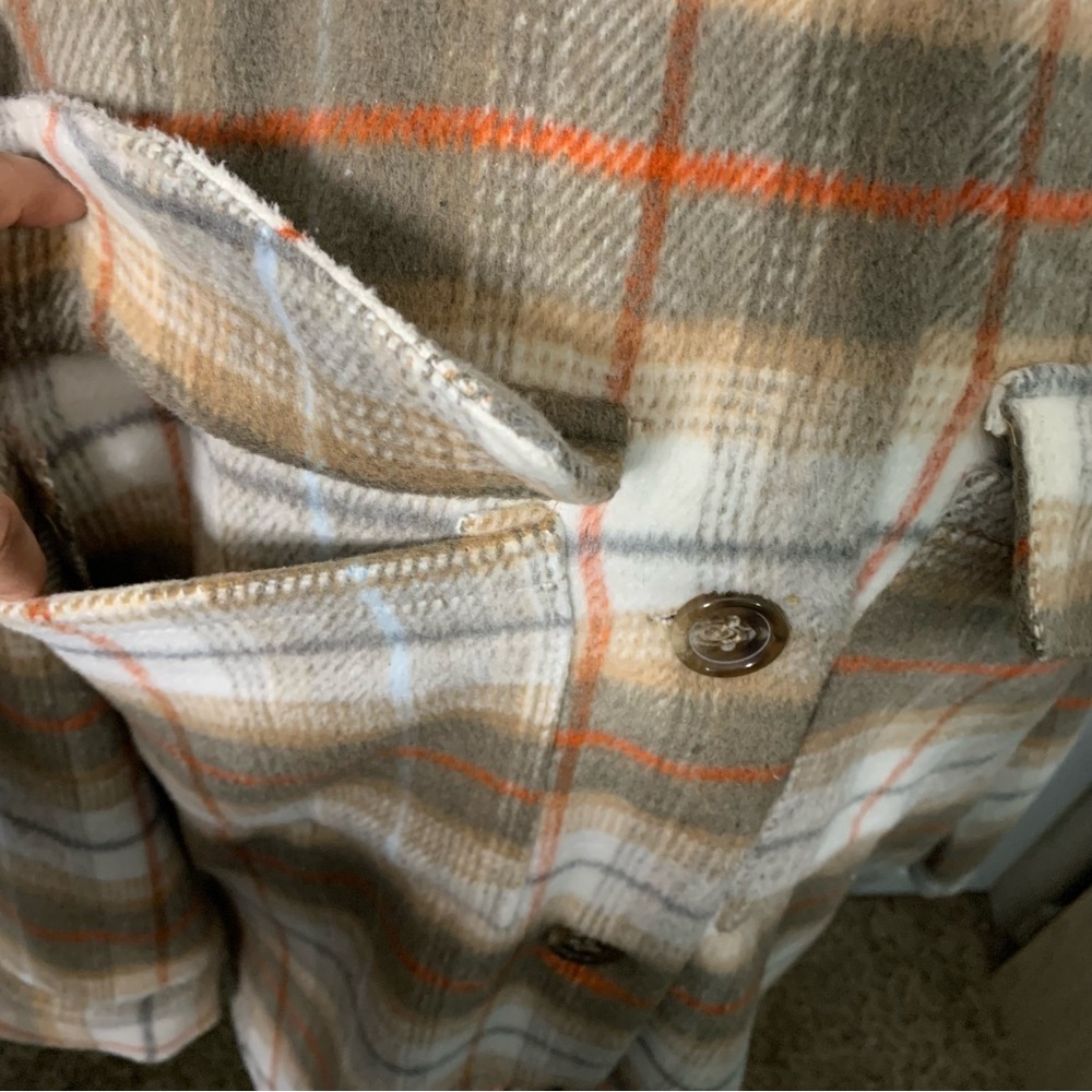 Charlotte Russe Tan Plaid Shacket Jacket - Picture 3 of 8